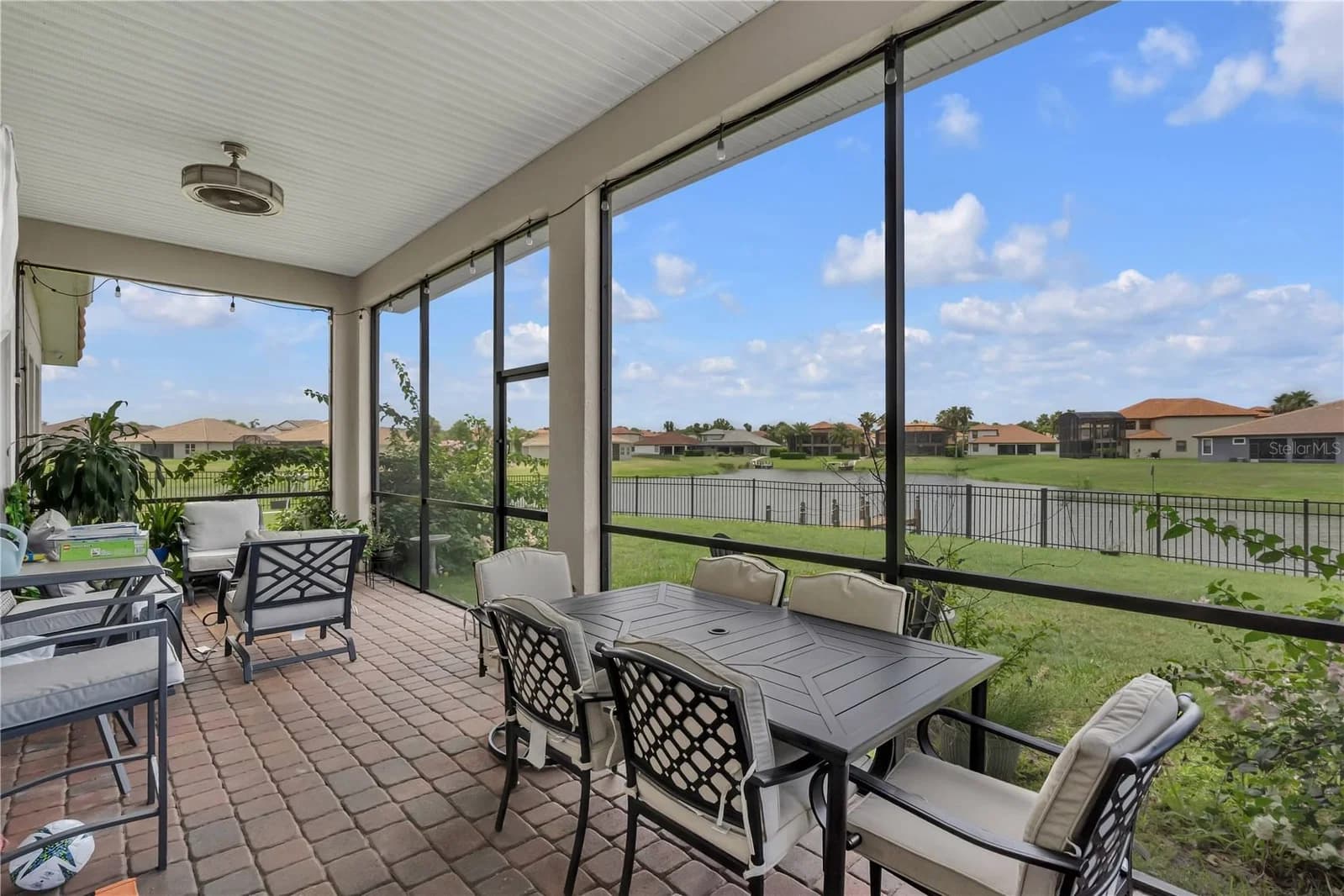 3869 SHORESIDE Drive 4