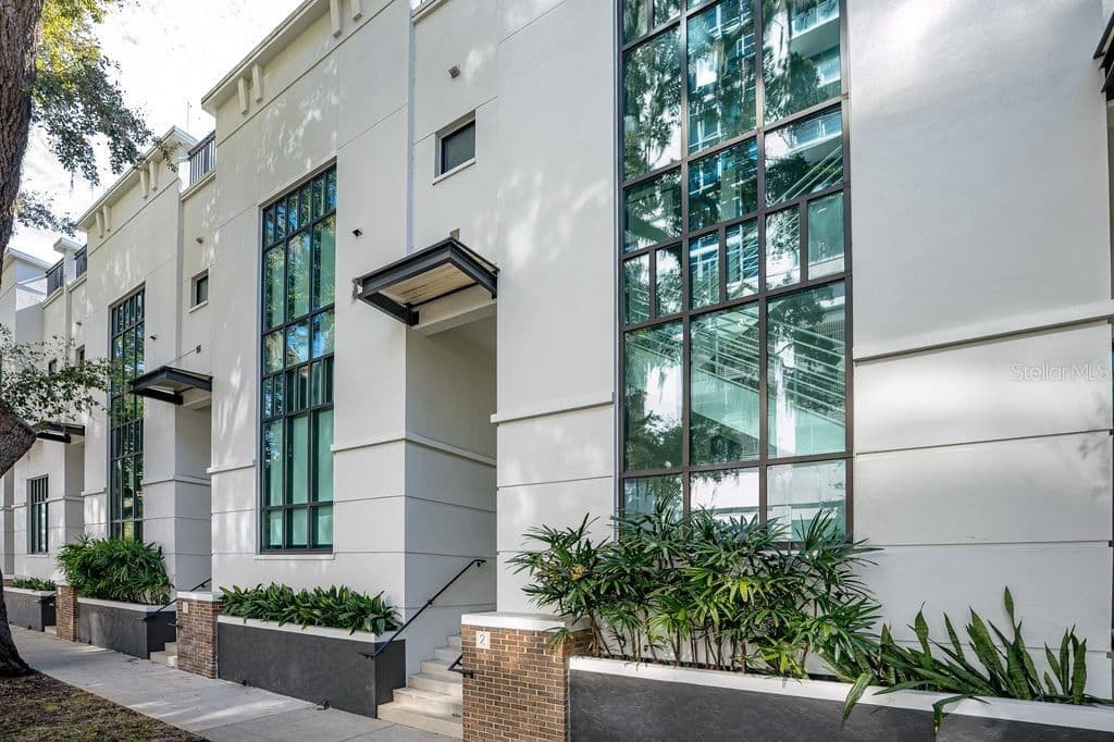 460 JACKSON Street #2, Orlando, FL 32801 2