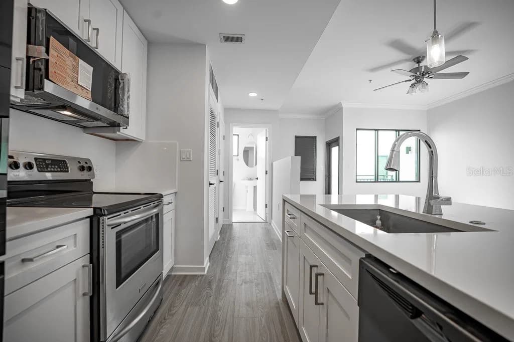 460 JACKSON Street #2 4