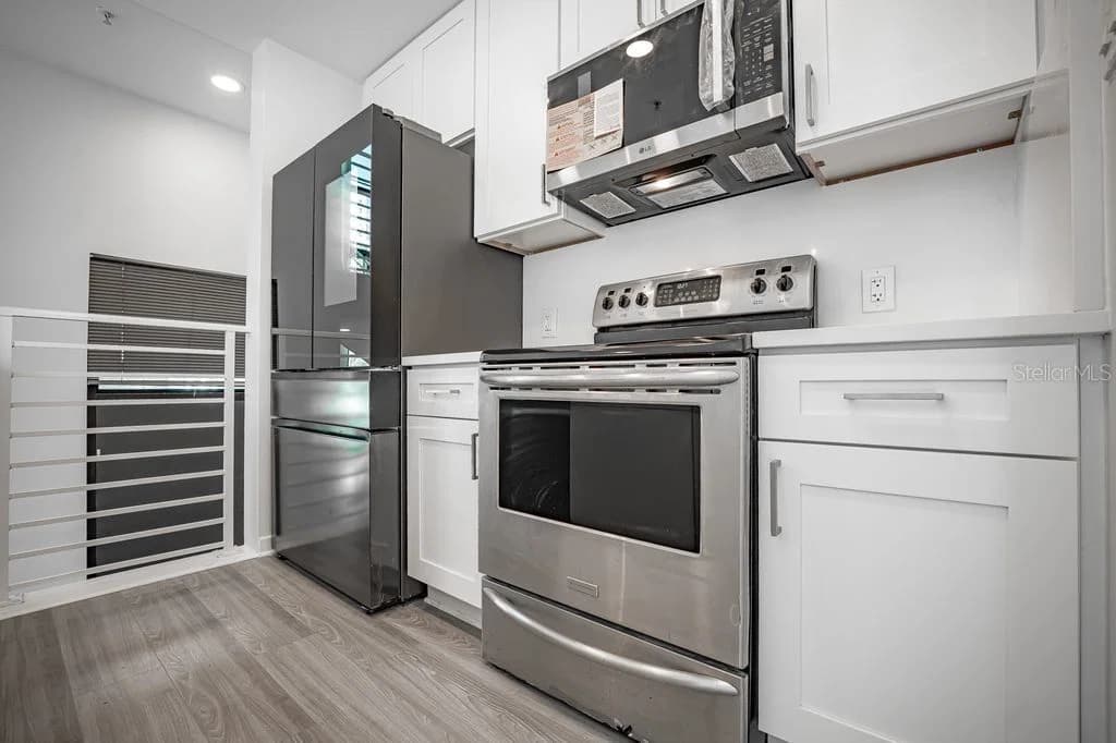 460 JACKSON Street #2 5