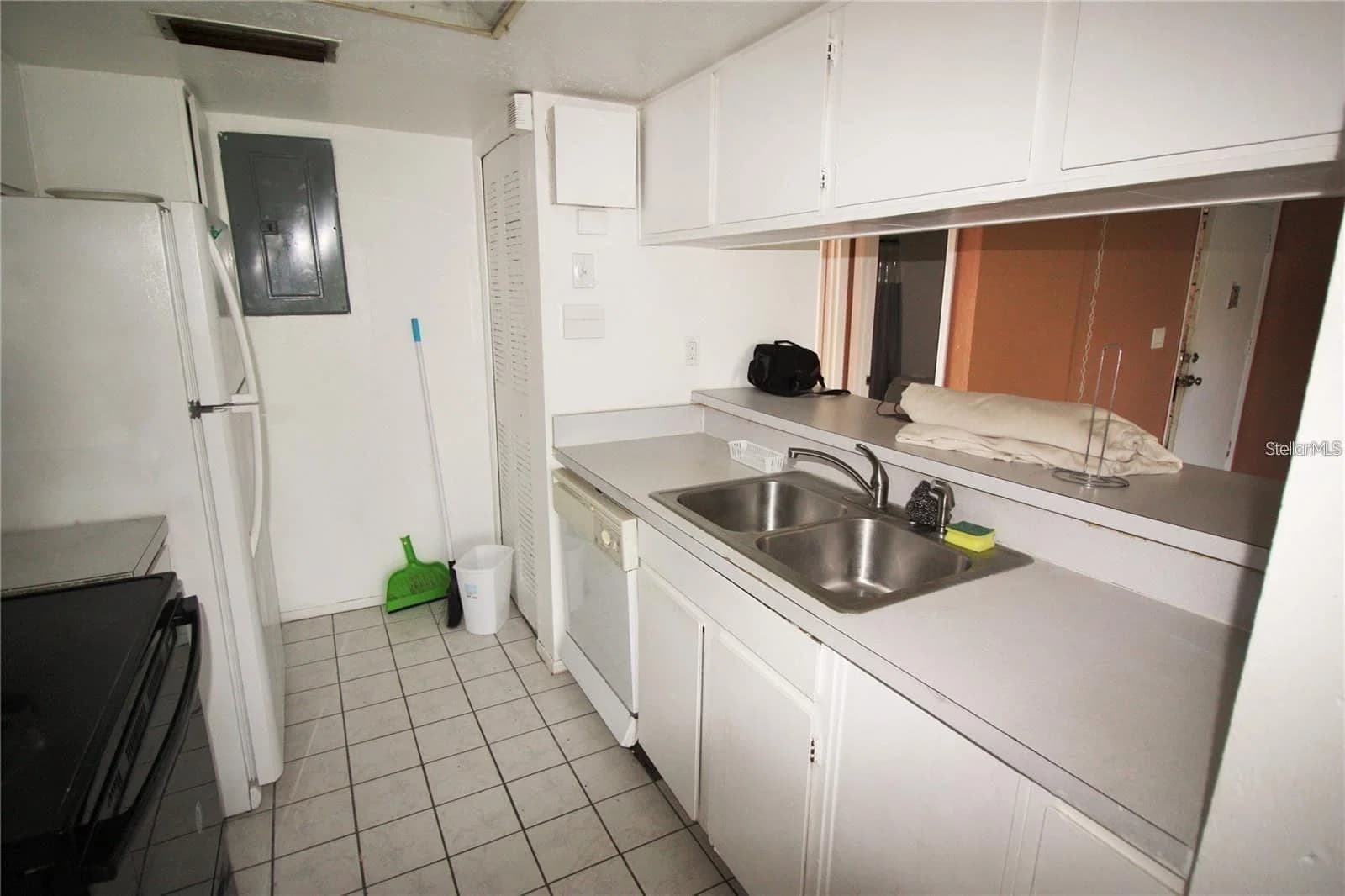 2117 LYME BAY Drive #604, Orlando, FL 32839 3