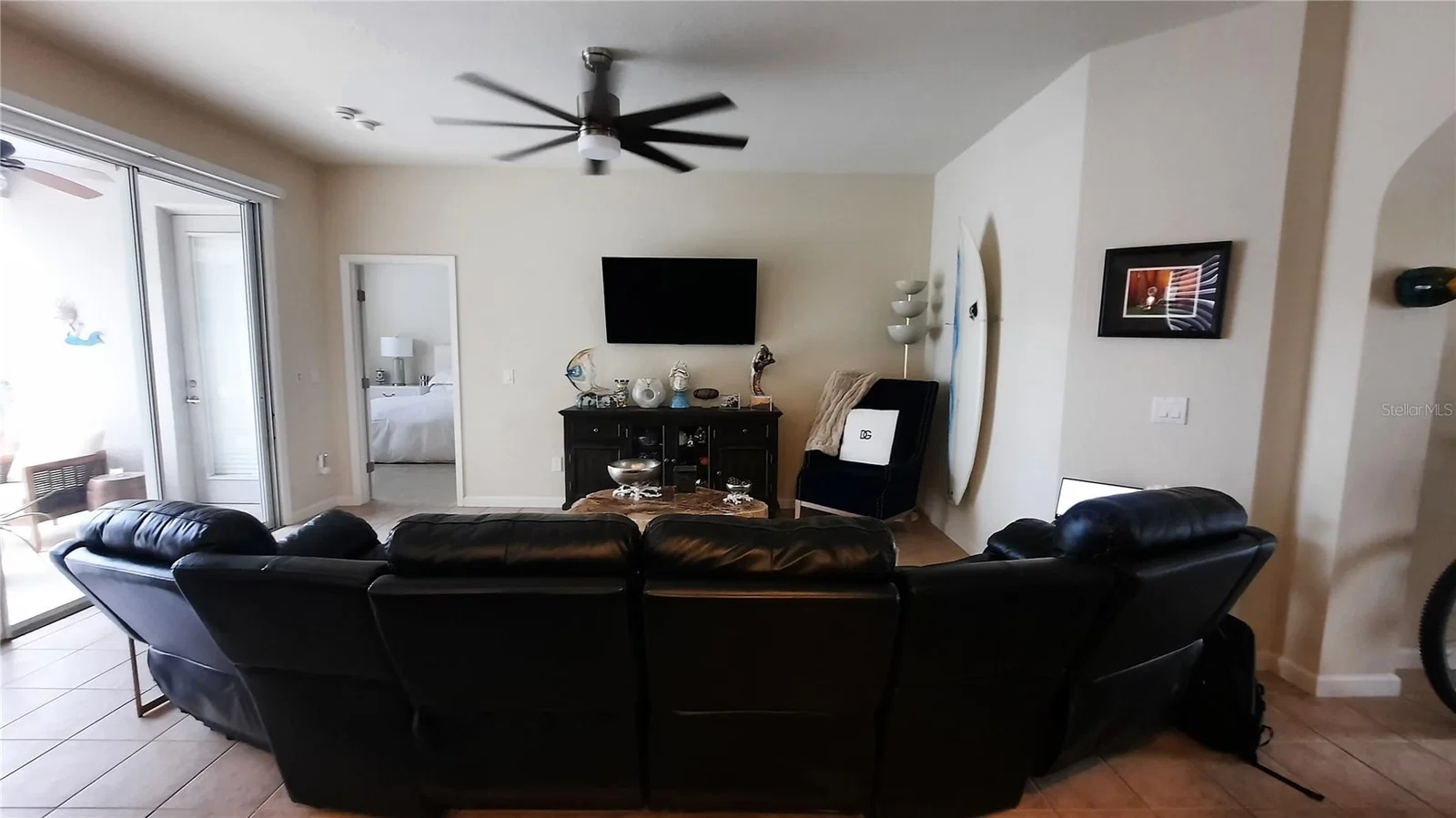 4959 THAMES 5