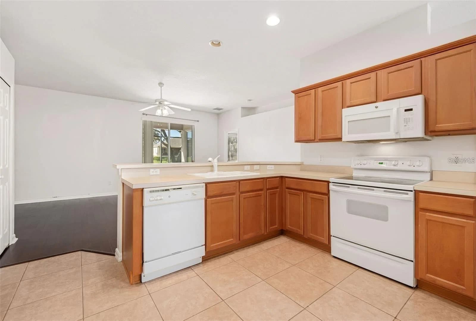 9651 OLD MARSH Court, Orlando, FL 32832 3