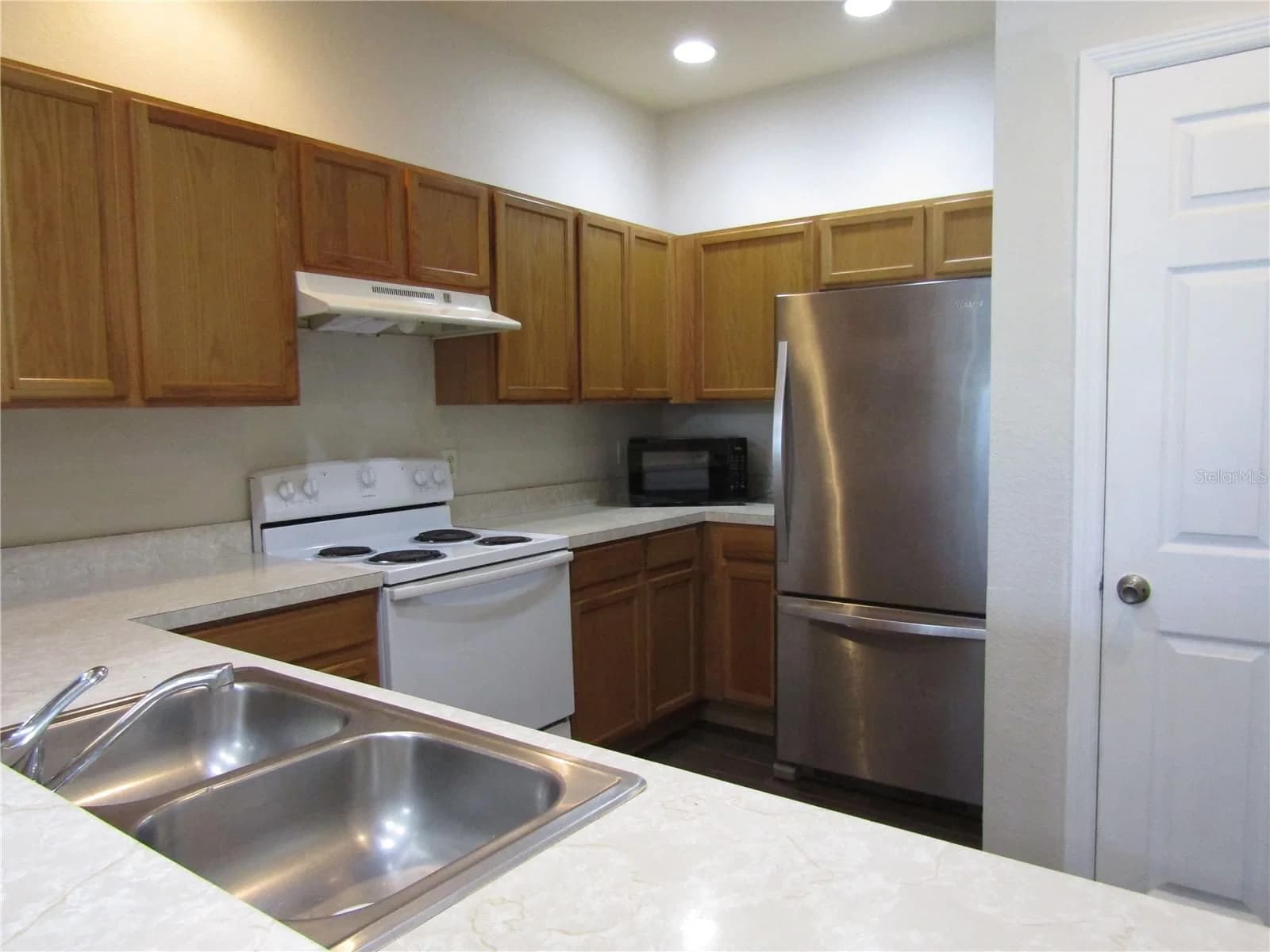 3108 WENTWORTH 3
