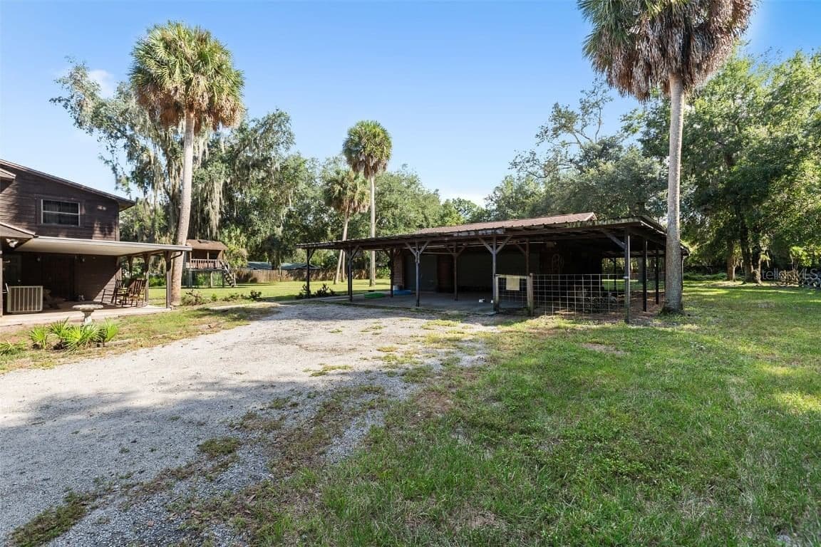 3620 REAVES Road 5