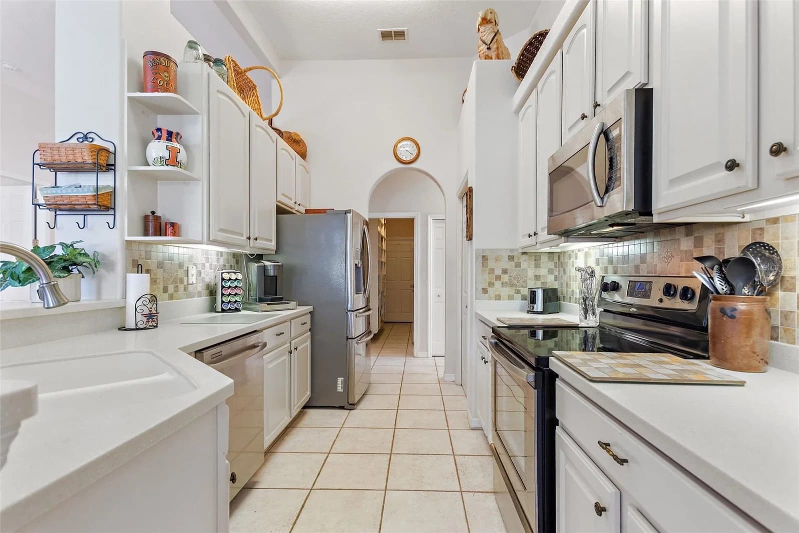 100 MOSS LN 3