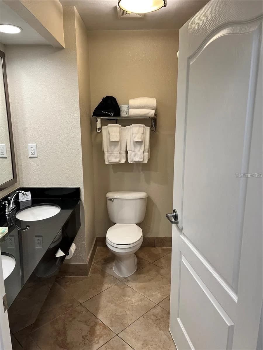 3000 MAINGATE Lane #228 5