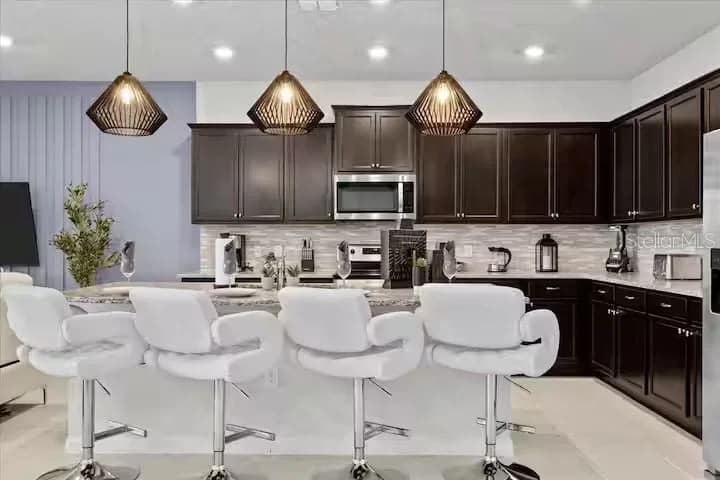 2190 LELANI 2
