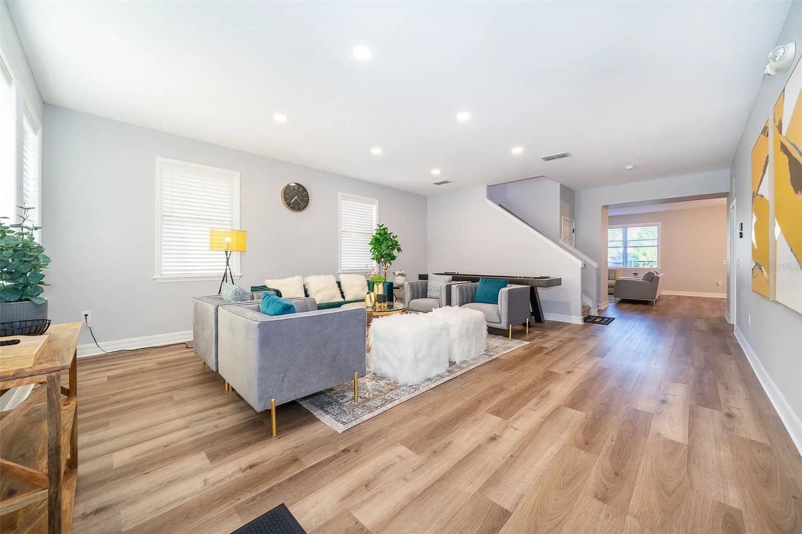 1113 PINE RIDGE 4