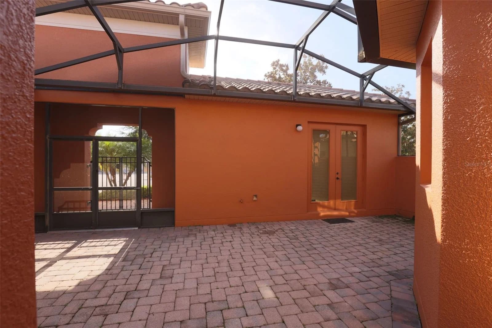 619 TAPATIO Lane 4