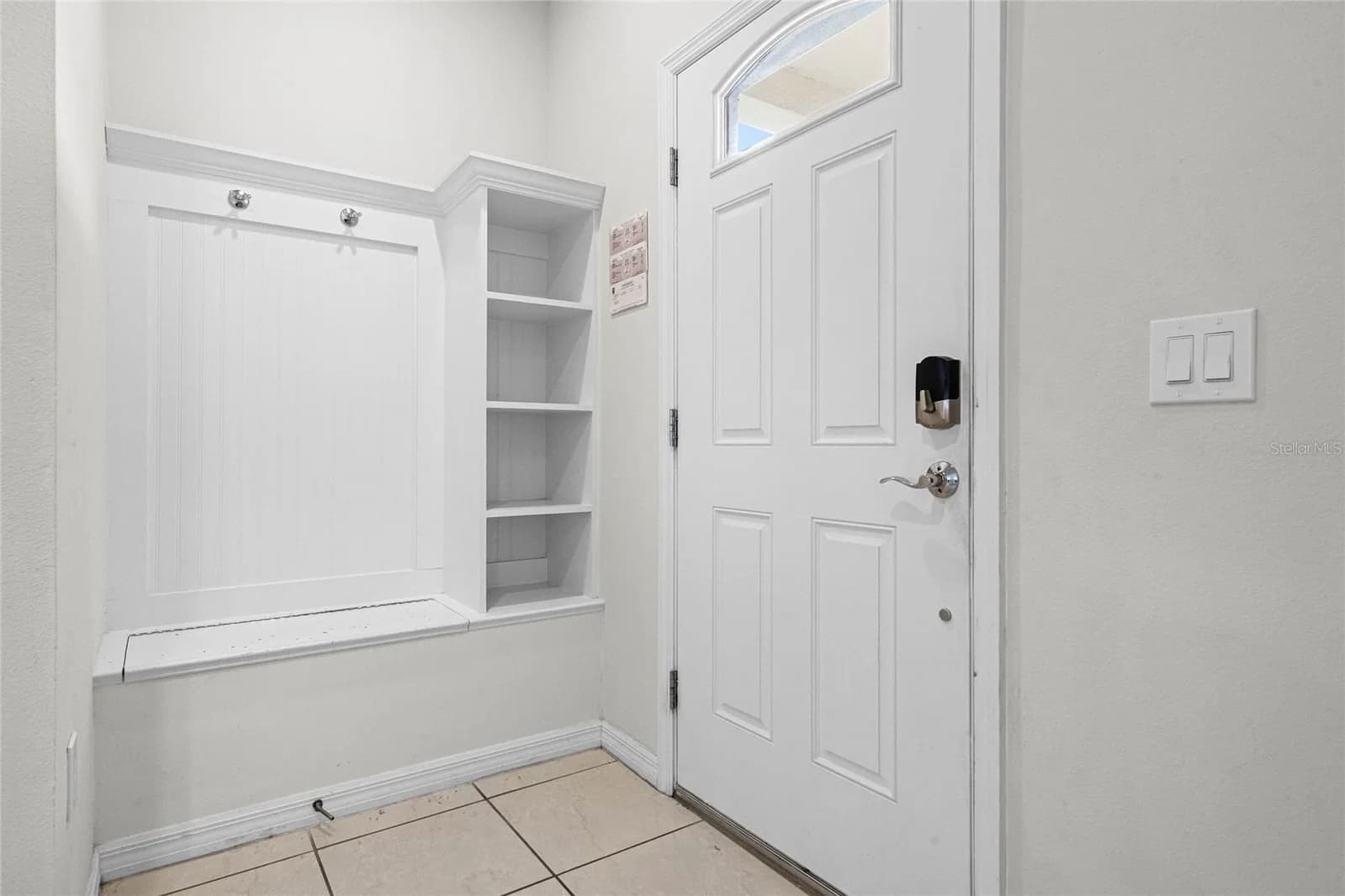2427 DUBAI Street 4