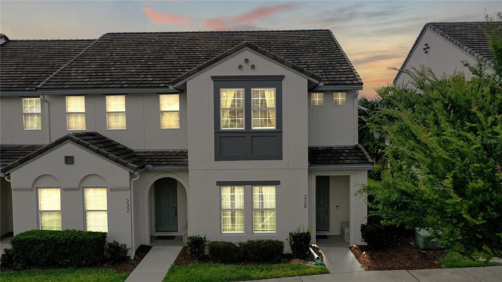 228 CAPTIVA DR 3