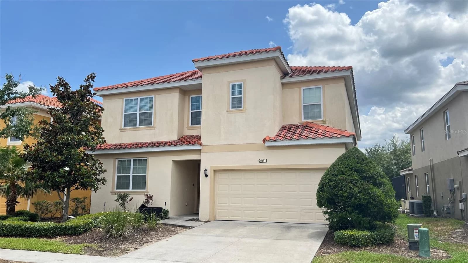 6041 BROAD OAK 5