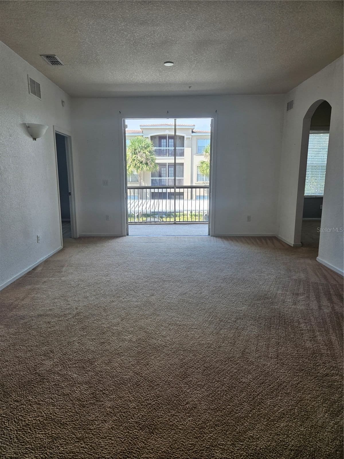 3001 LAUREL PARK Lane #201 4
