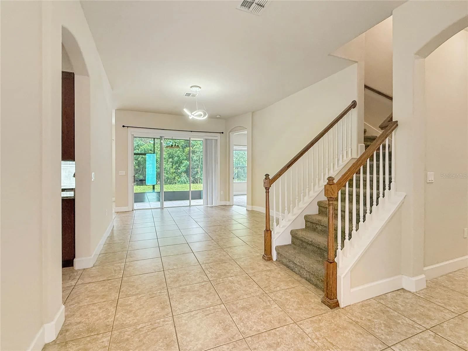 2864 EASTHAM Lane 5
