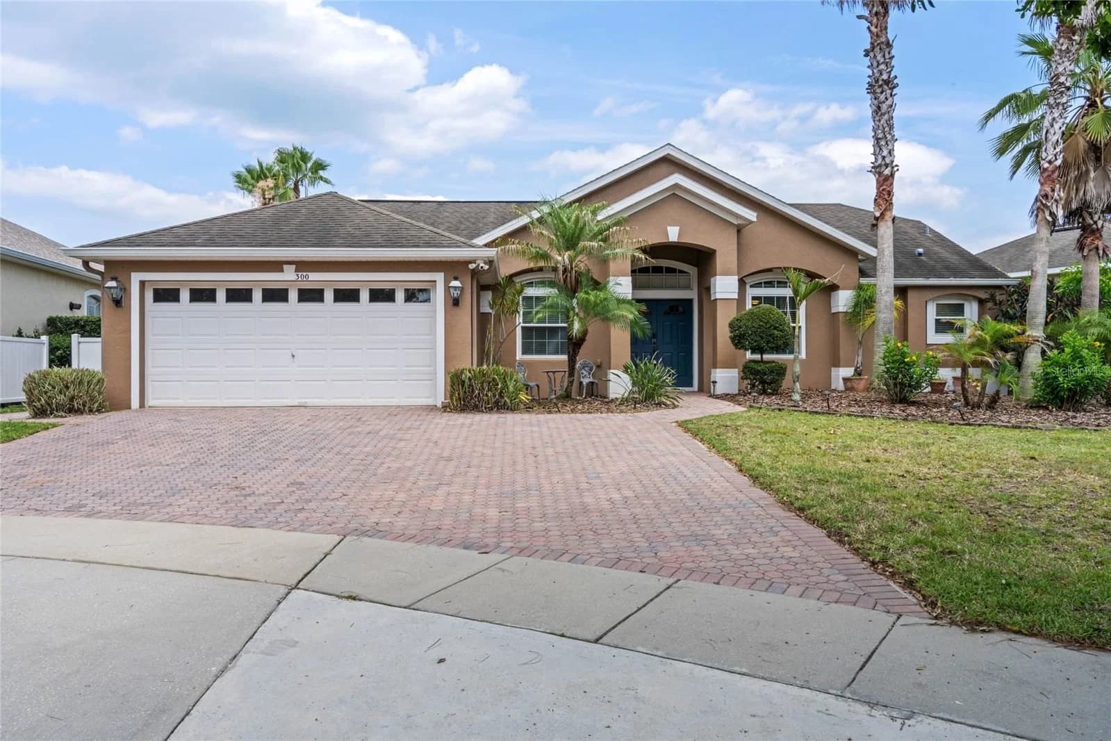 300 KINGS, Davenport, FL 33897