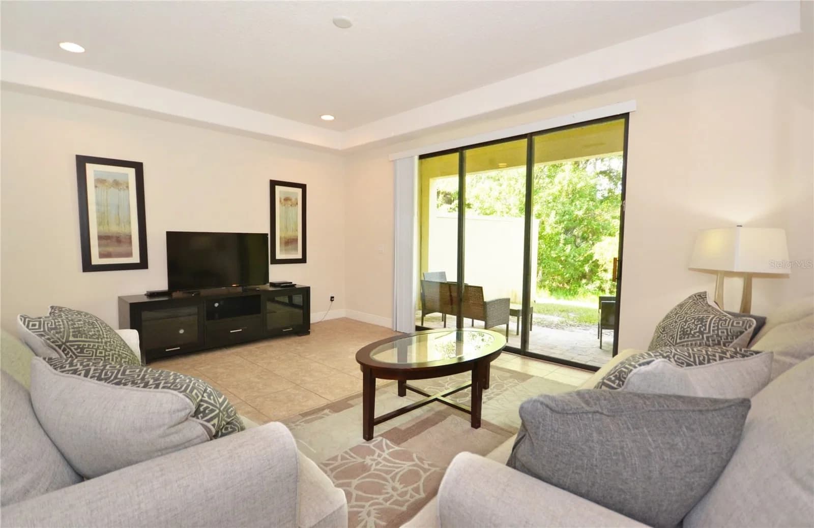 8211 ROSEVILLE 3