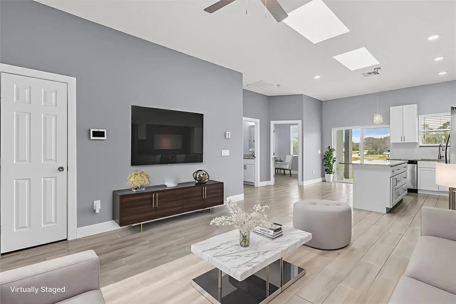 423 VERNON, Kissimmee, FL 34759 3