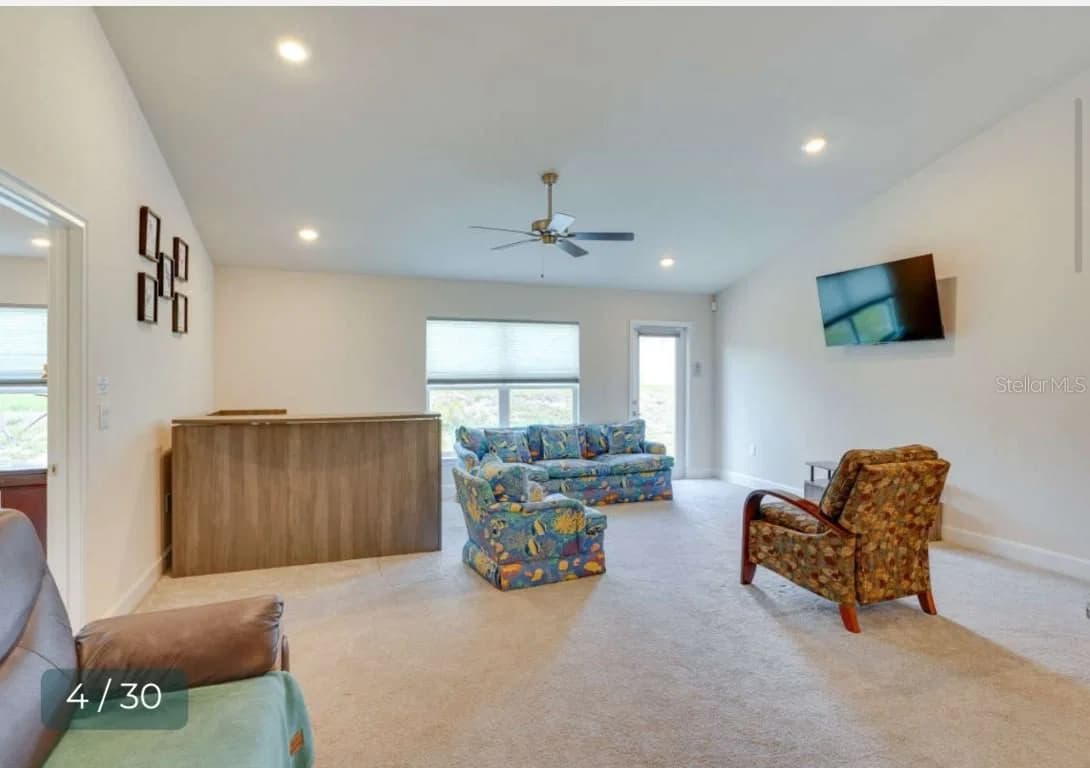 303 SHAD WAY 4