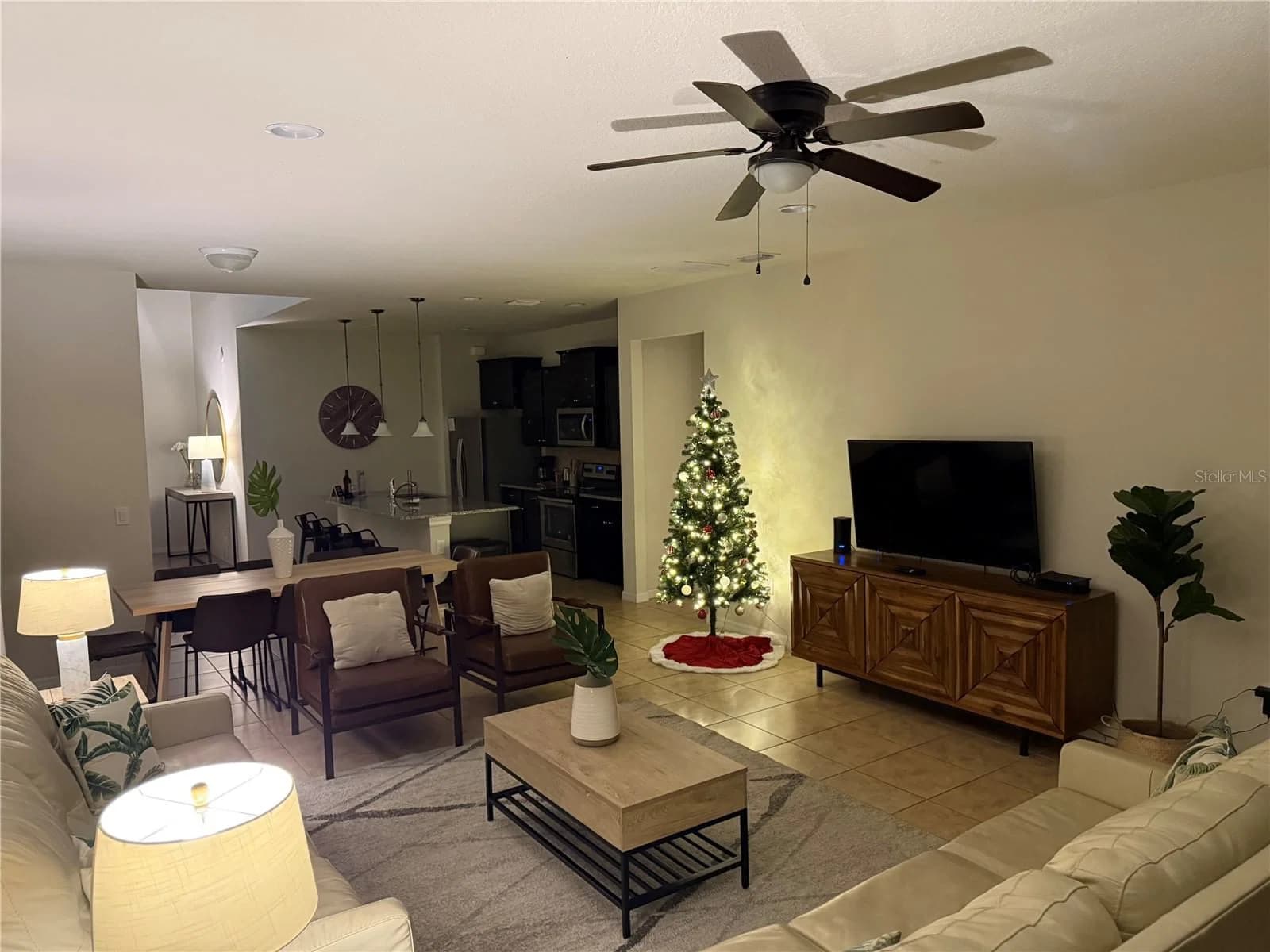 1921 NICE, Kissimmee, FL 34747 2