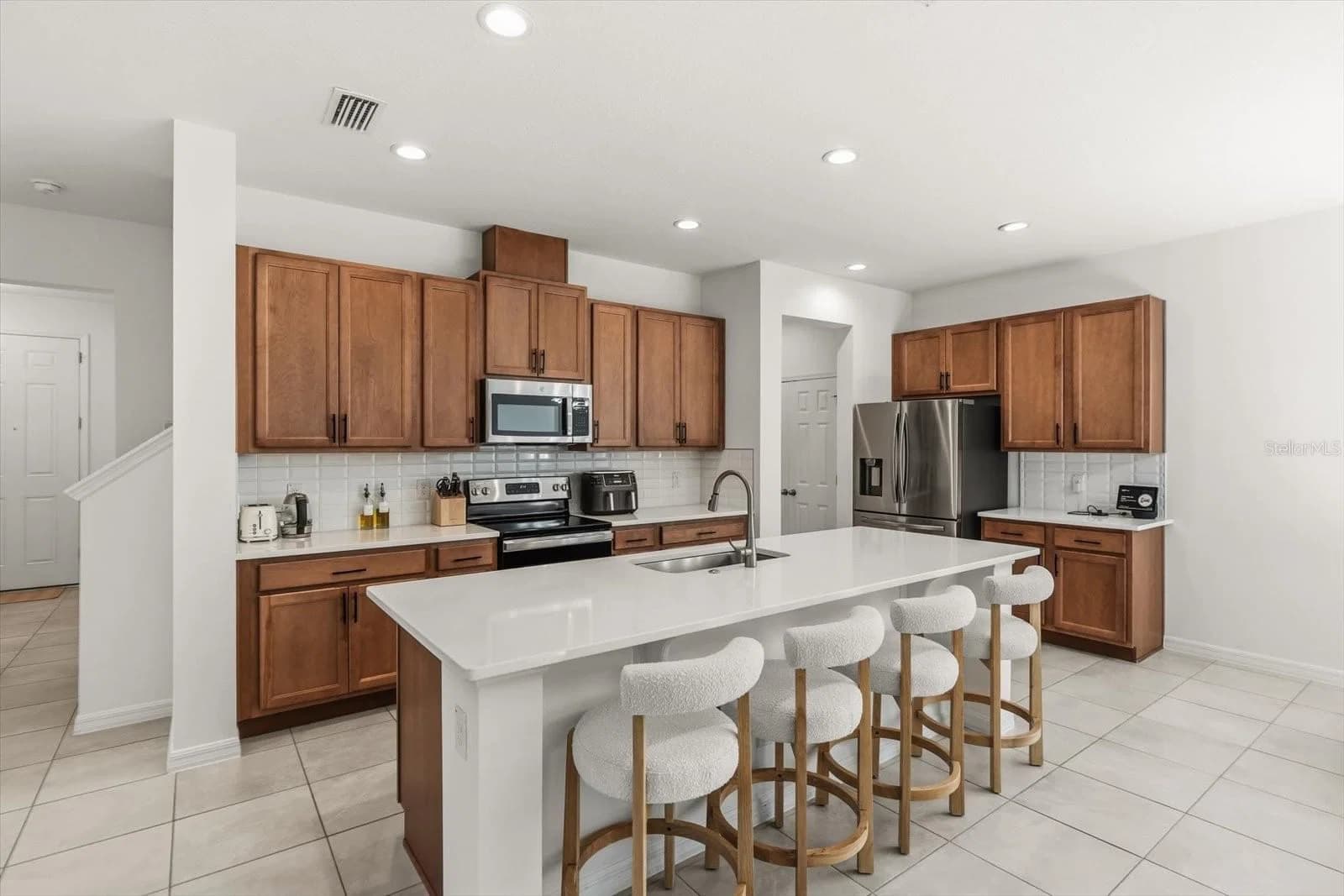 5277 ROYAL POINT 4