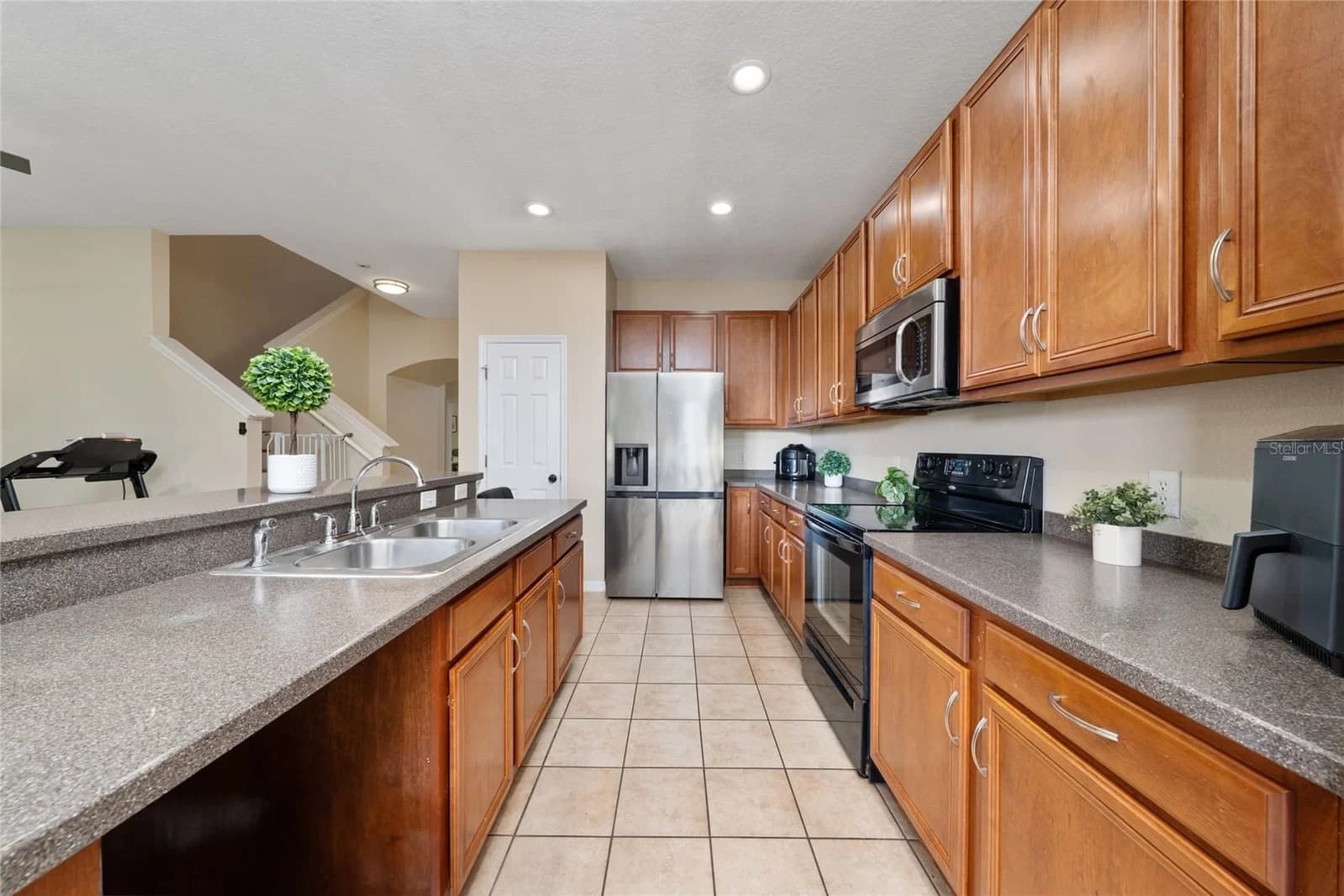 3008 SEAVIEW CASTLE 4