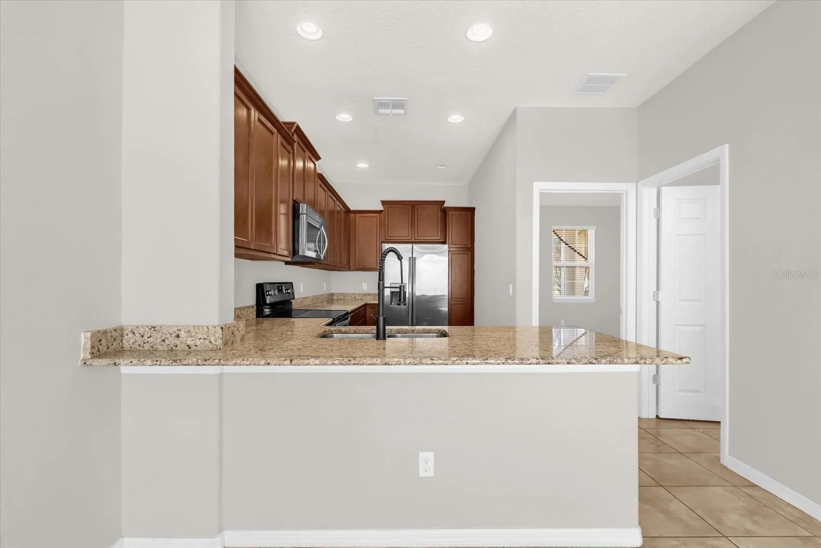 11932 LORENZA Lane, Orlando, FL 32827 2