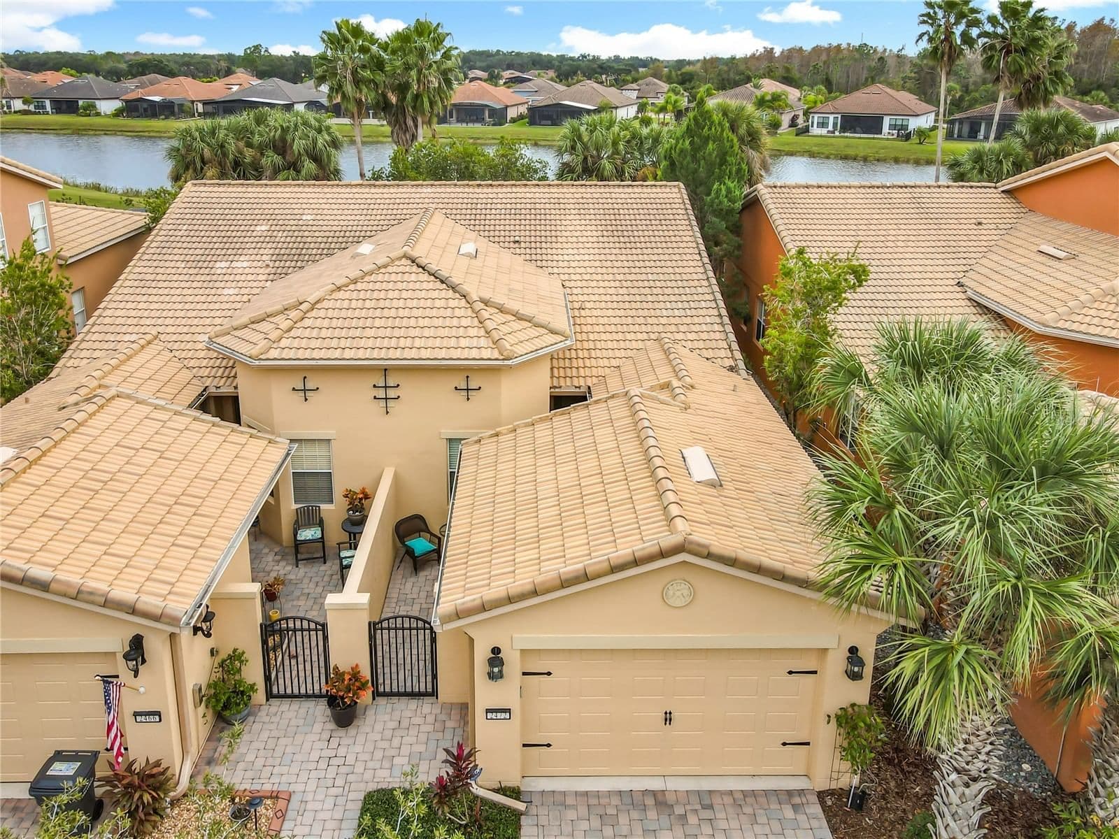 2472 PALM TREE 4