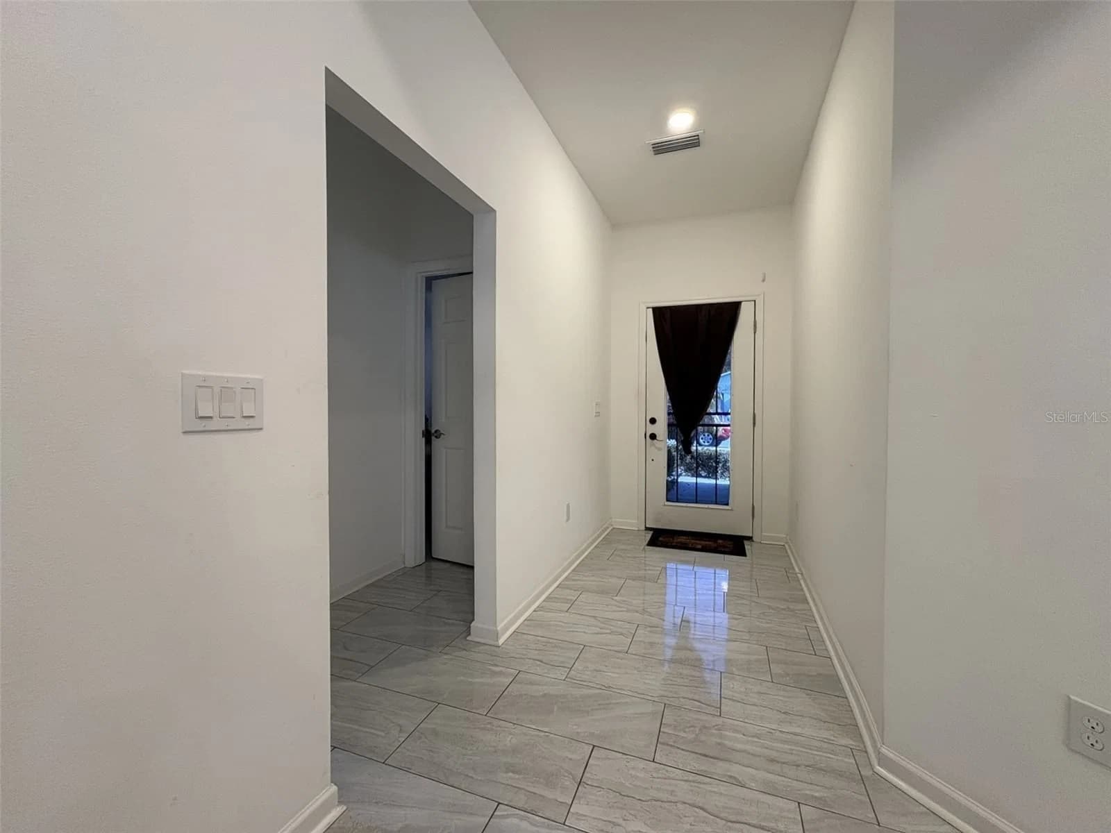 22 DEACON JONES Boulevard 4