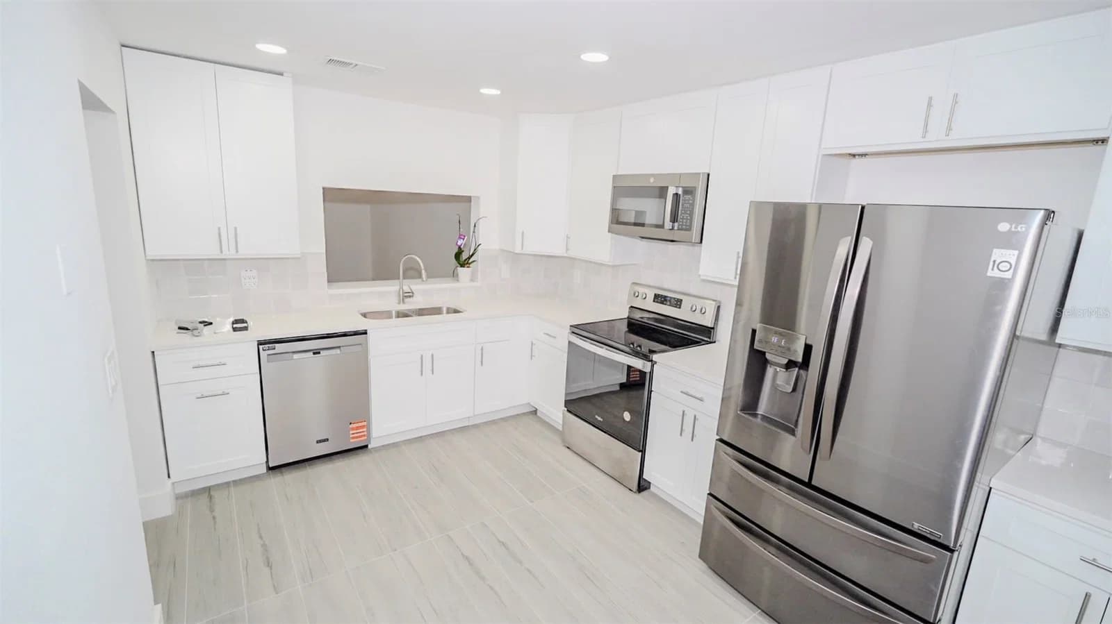 4368 LAKE ORLANDO Parkway #203 4