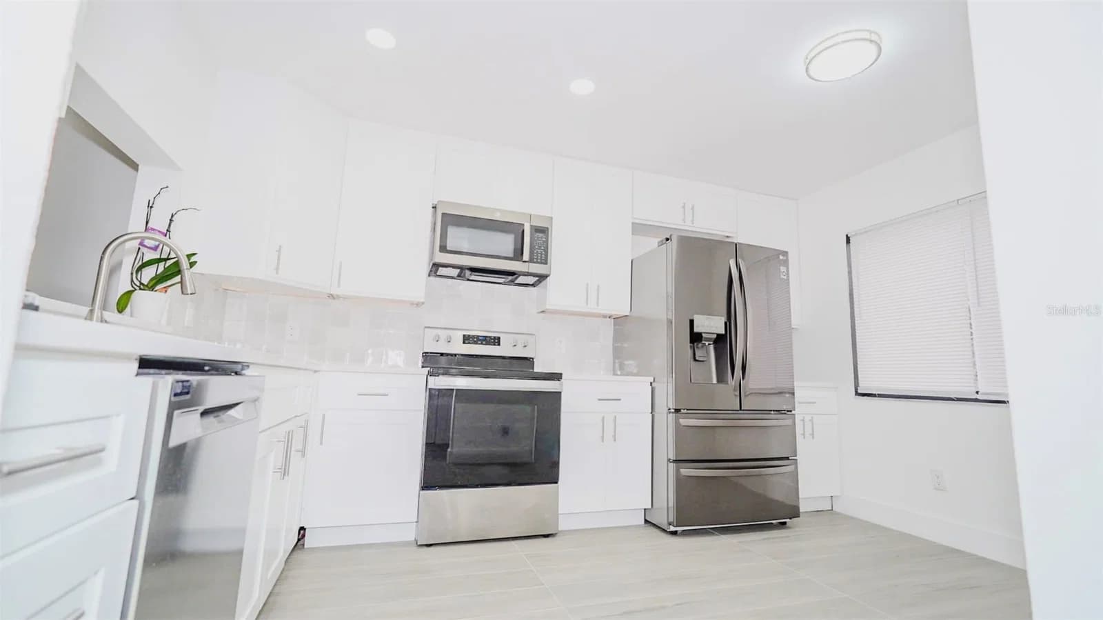 4368 LAKE ORLANDO Parkway #203 5