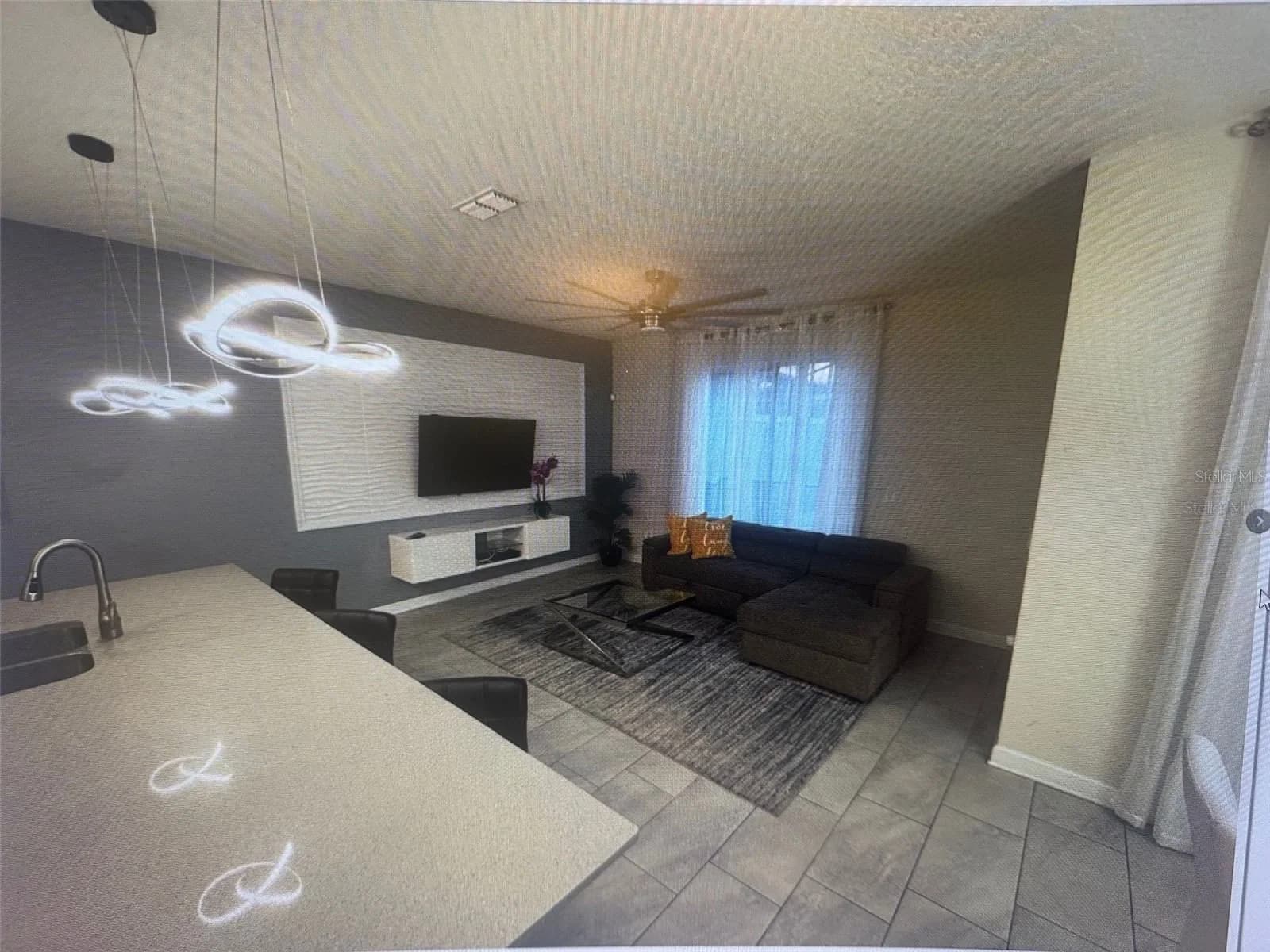 4976 WINDERMERE 4