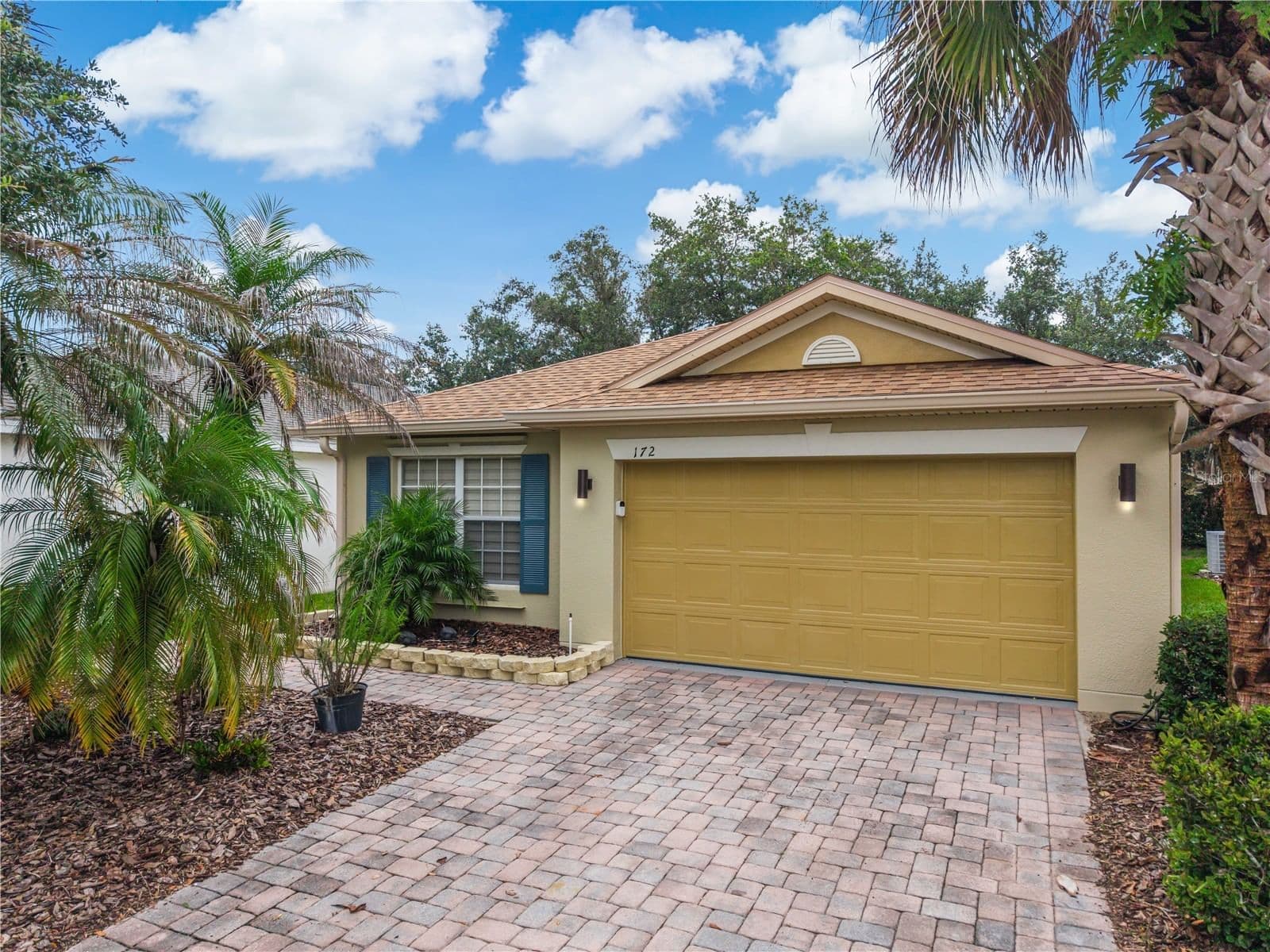 172 ACADIA, Kissimmee, FL 34759 2