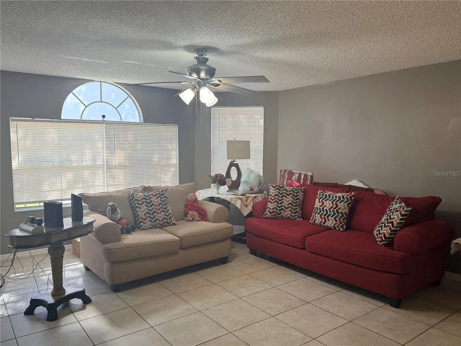 2725 POINCIANA 4