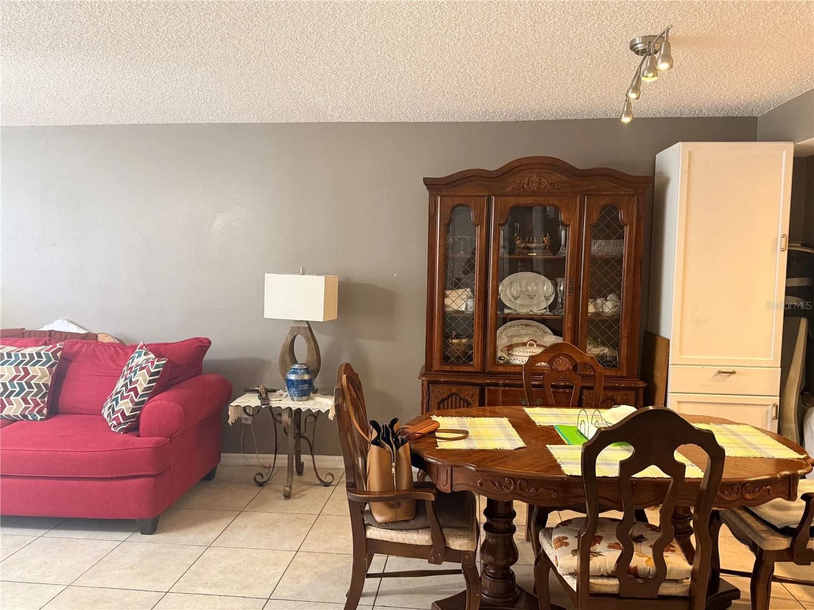 2725 POINCIANA 5