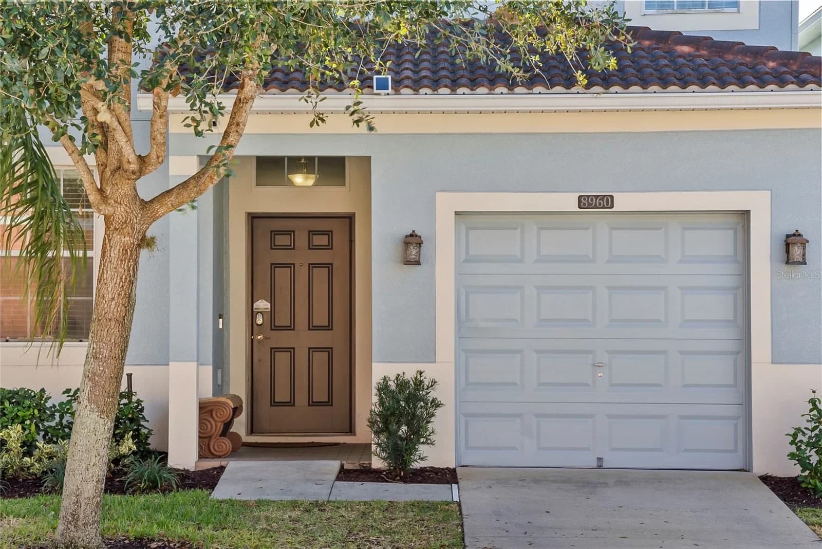 8960 BISMARCK PALM RD 5