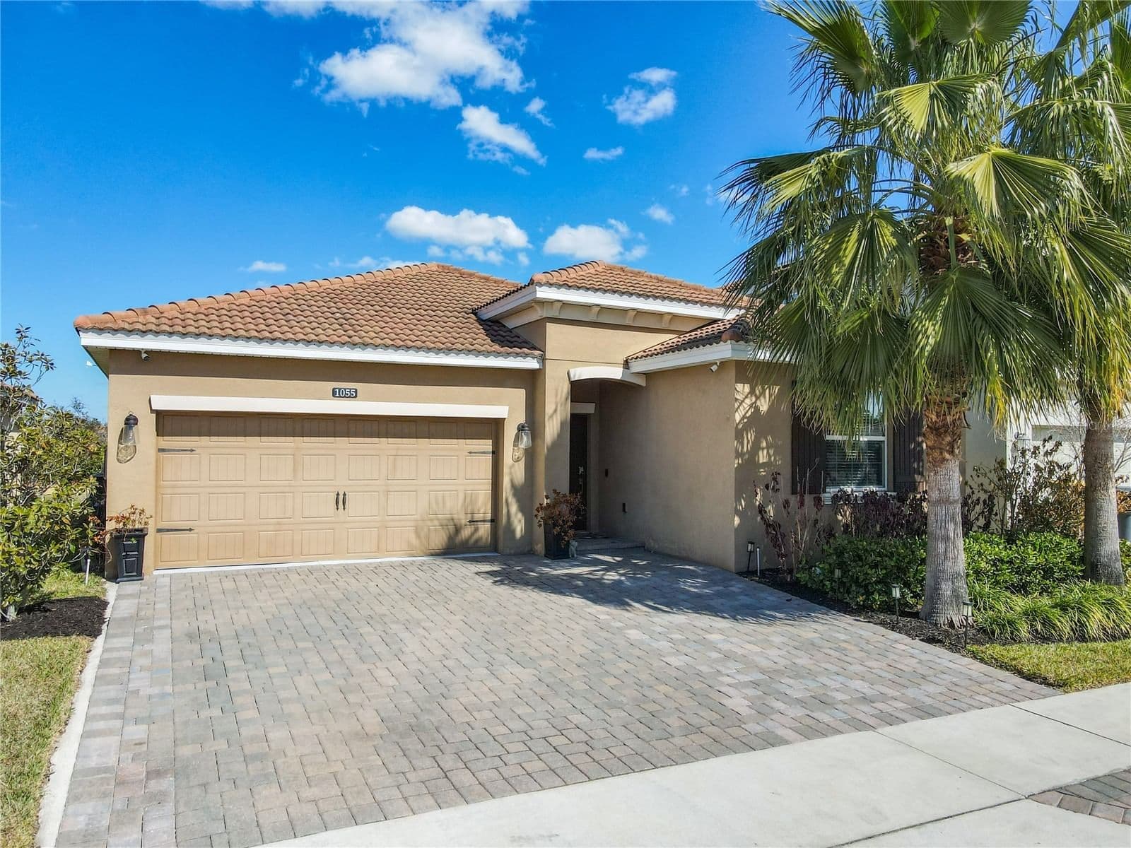 1055 OAK BLUFF, Davenport, FL 33837