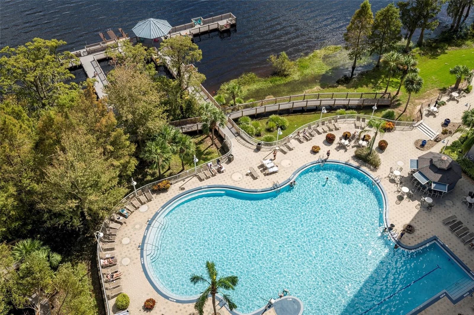 13415 BLUE HERON BEACH Drive #1404 4