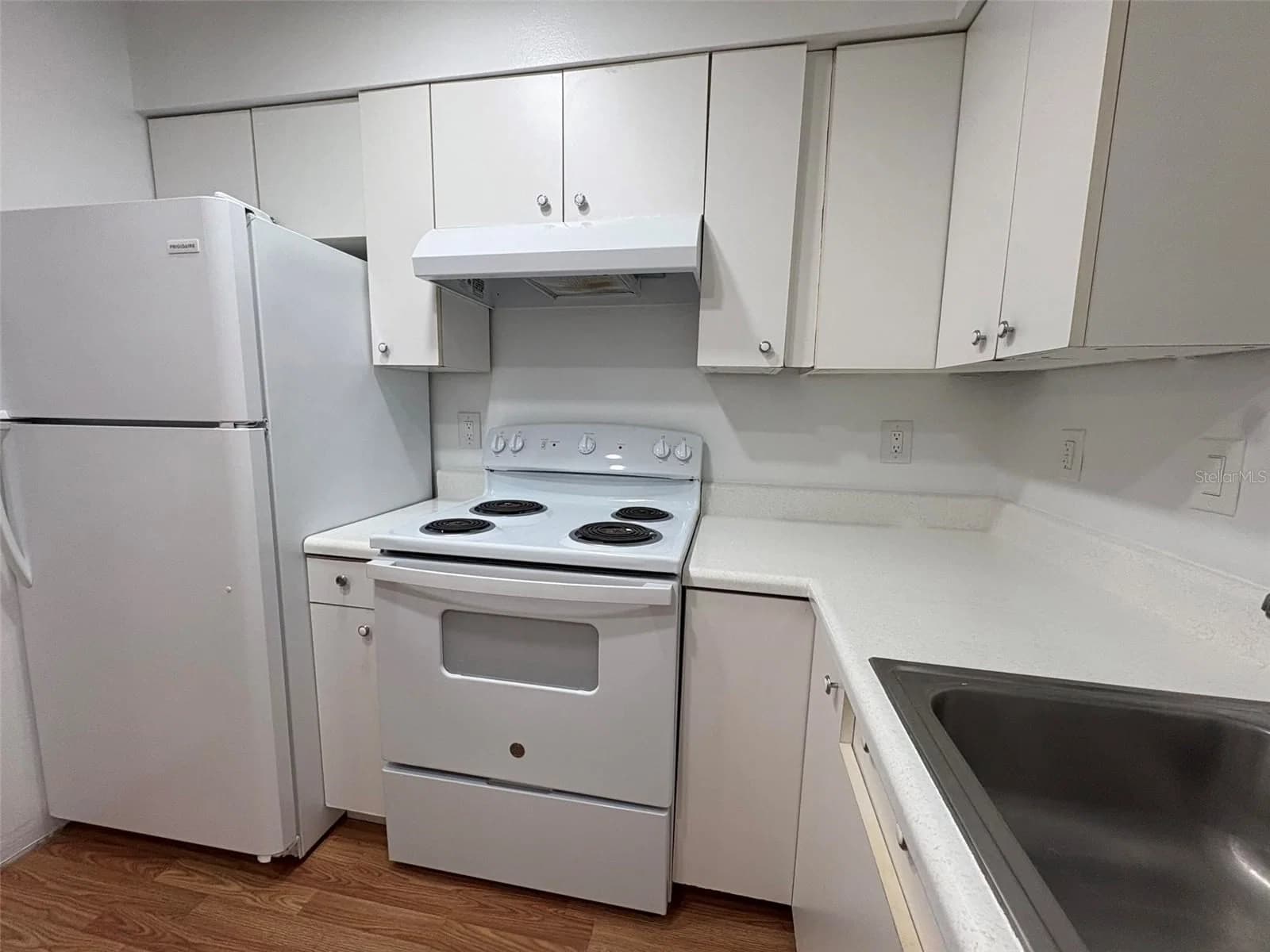 1724 FOXHALL 5