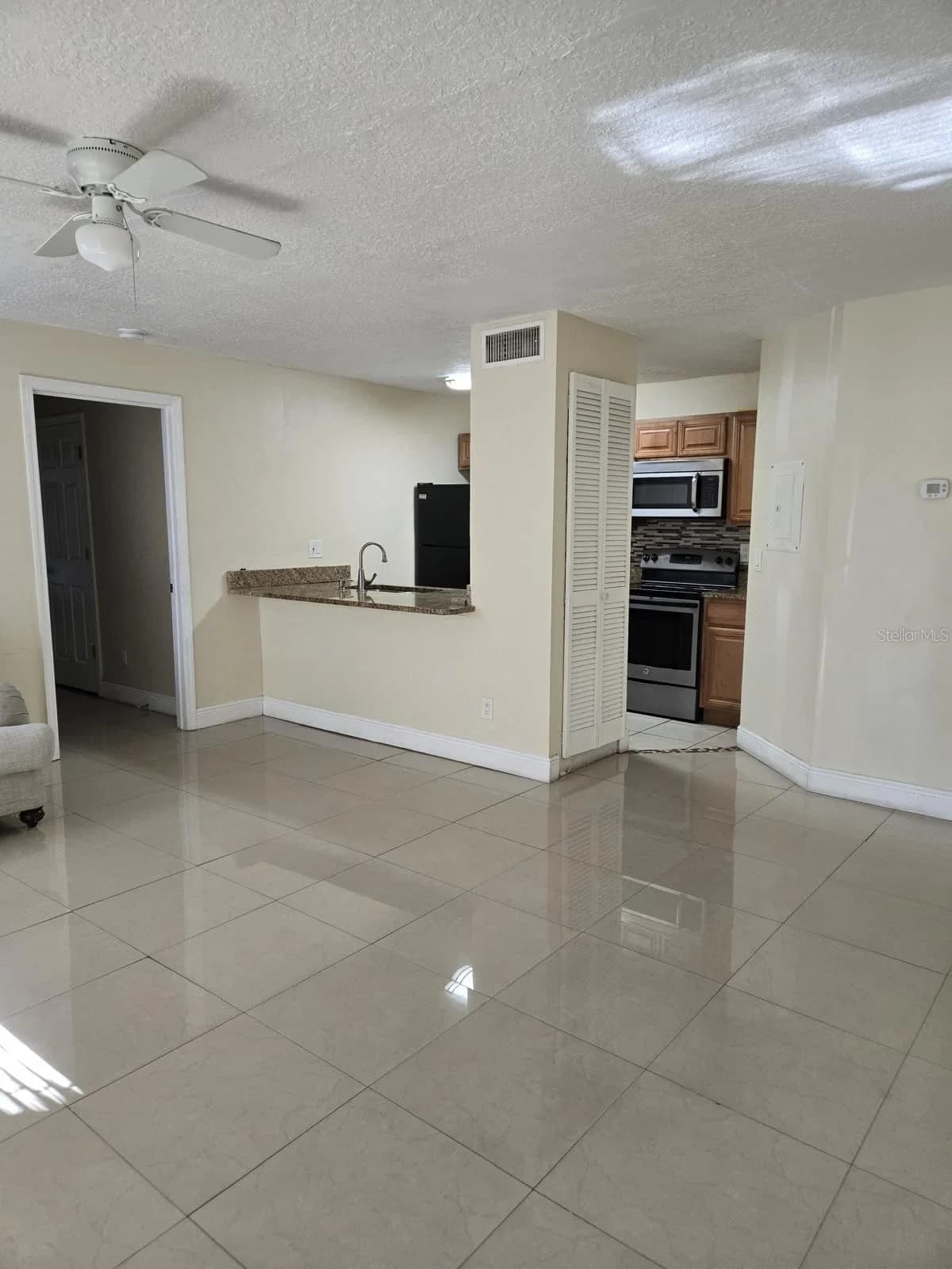4756 WALDEN Circle #11, Orlando, FL 32811 3