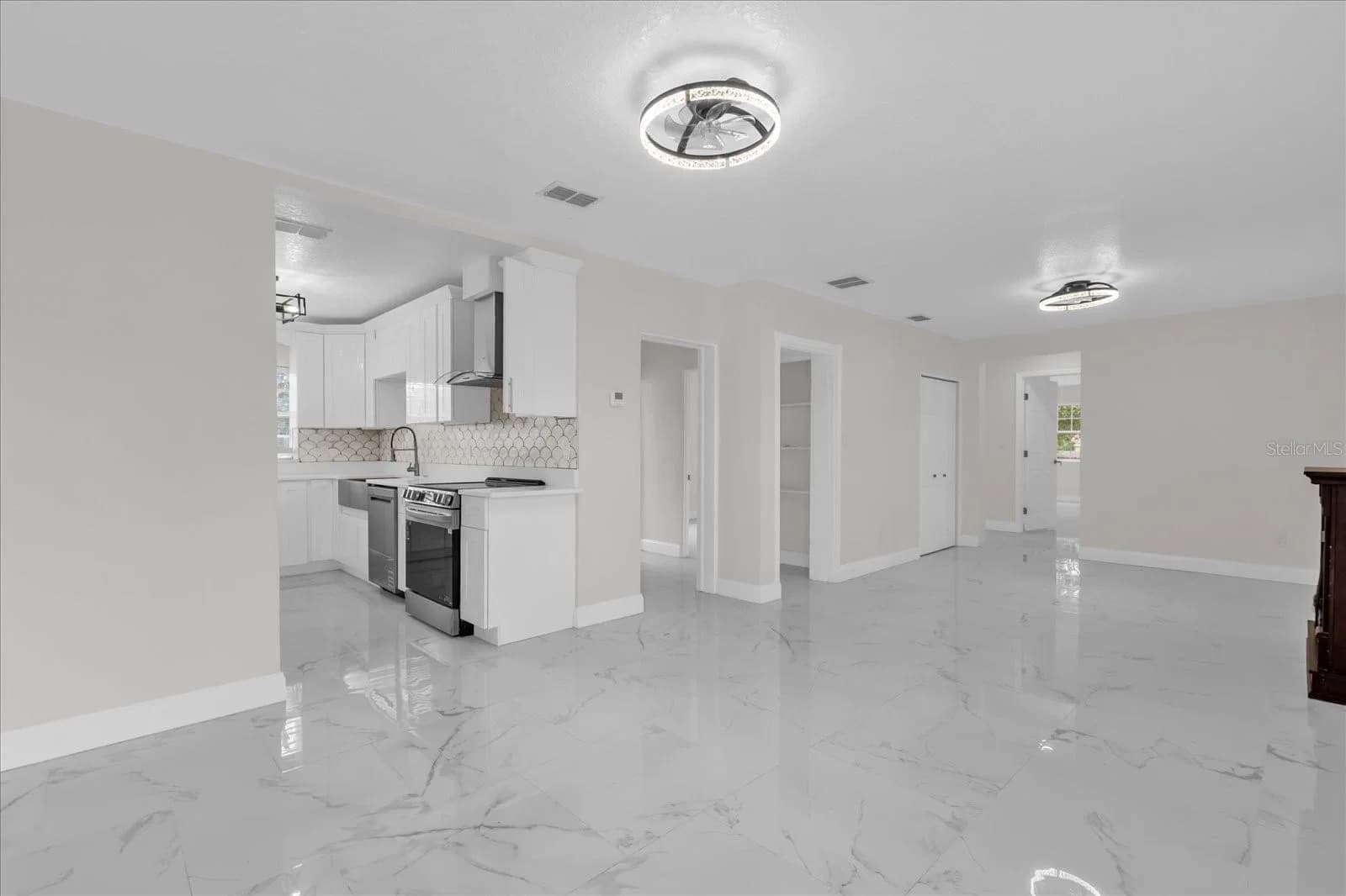 7506 MOTT Avenue, Orlando, FL 32810 3