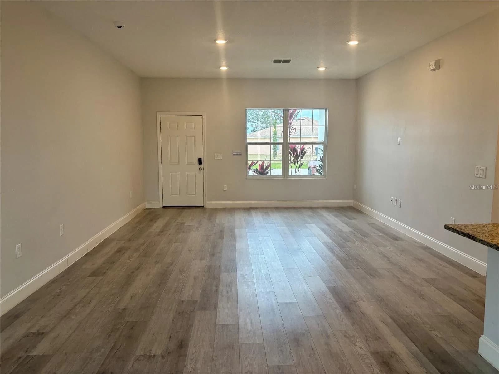 423 CHURCHILL, Kissimmee, FL 34759 3