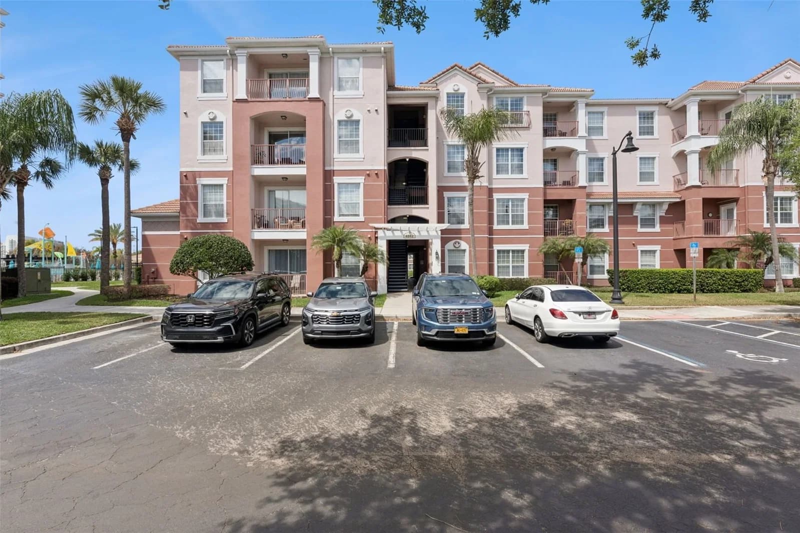 4862 CAYVIEW Avenue #403, Orlando, FL 32819 3