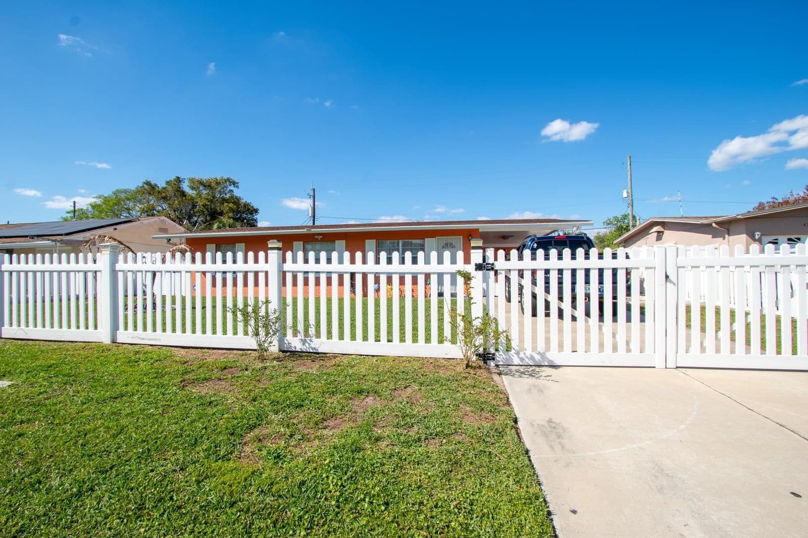 4401 EDGEBROOK 4