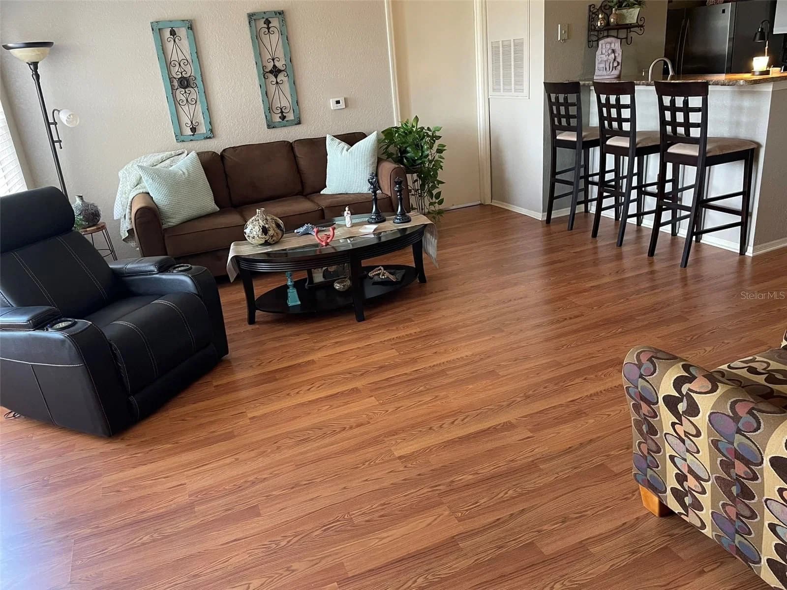 2210 GRAND CAYMAN 5