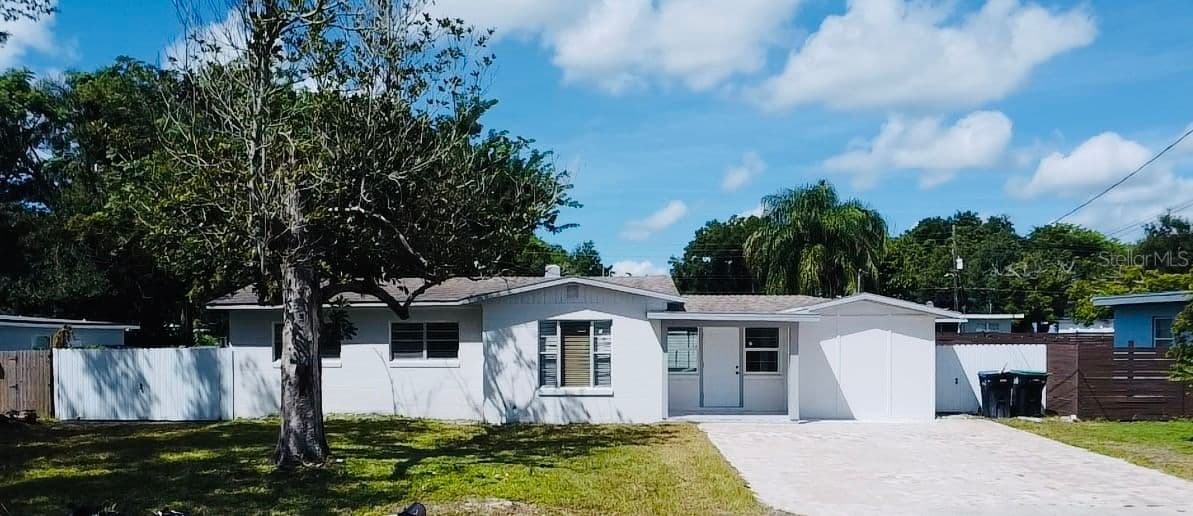 136 LYNBROOK Drive, Orlando, FL 32807