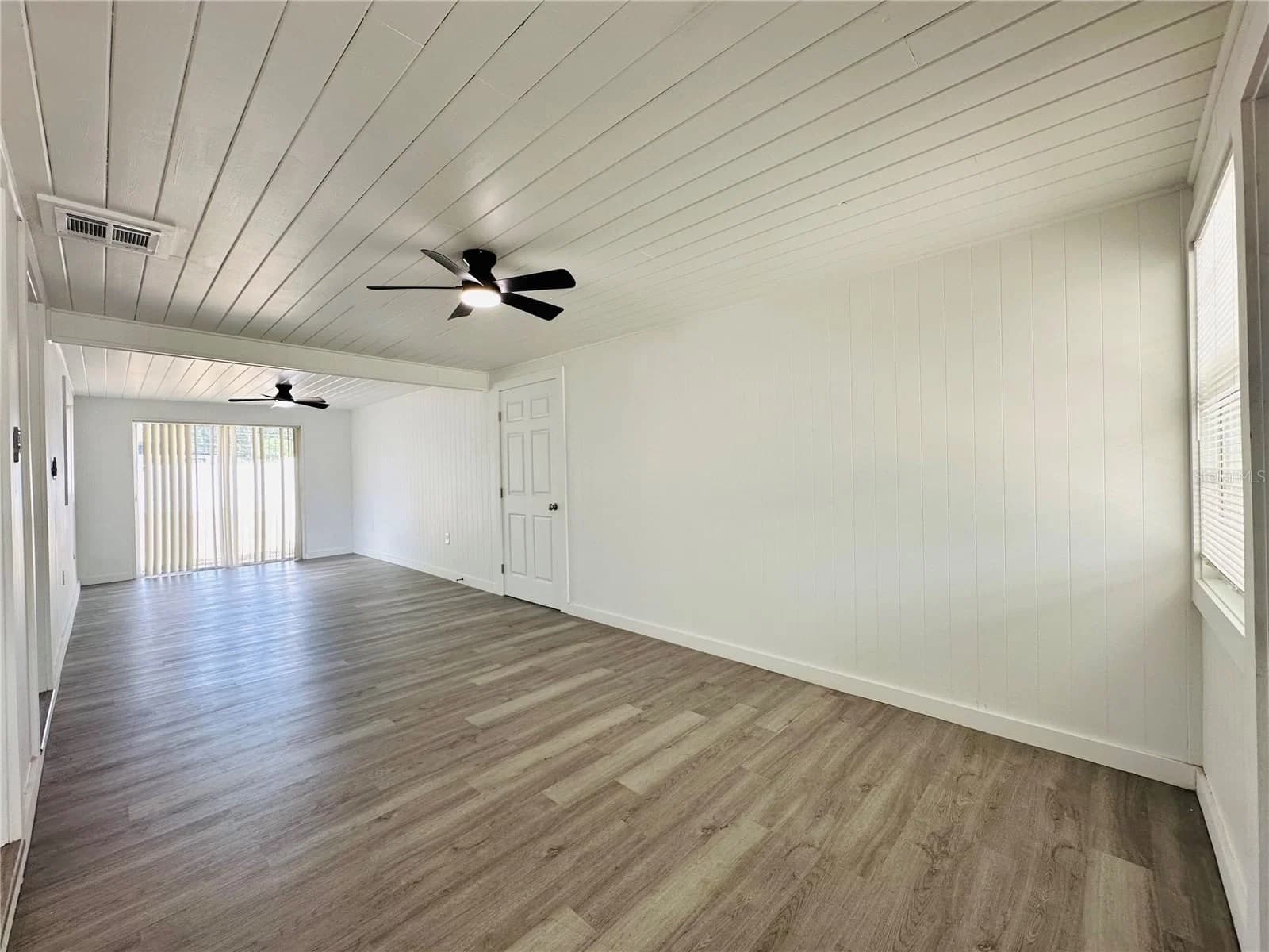 136 LYNBROOK Drive, Orlando, FL 32807 3