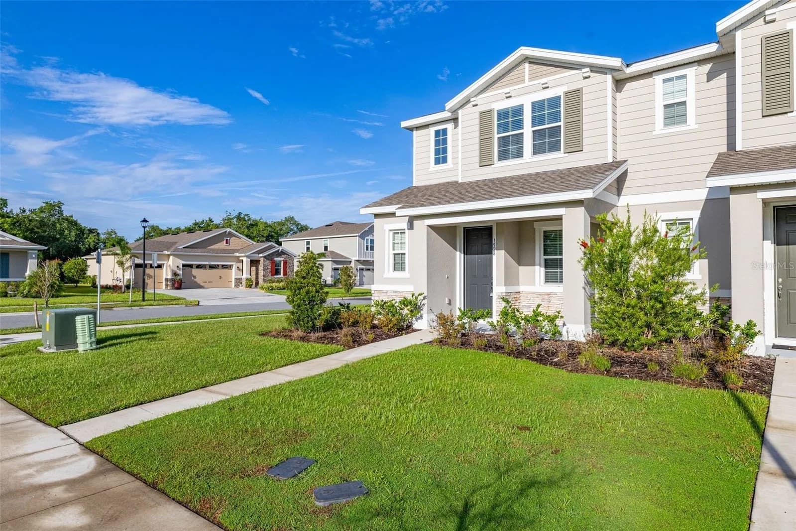 1528 ERIN BREEZE, Kissimmee, FL 34744 2
