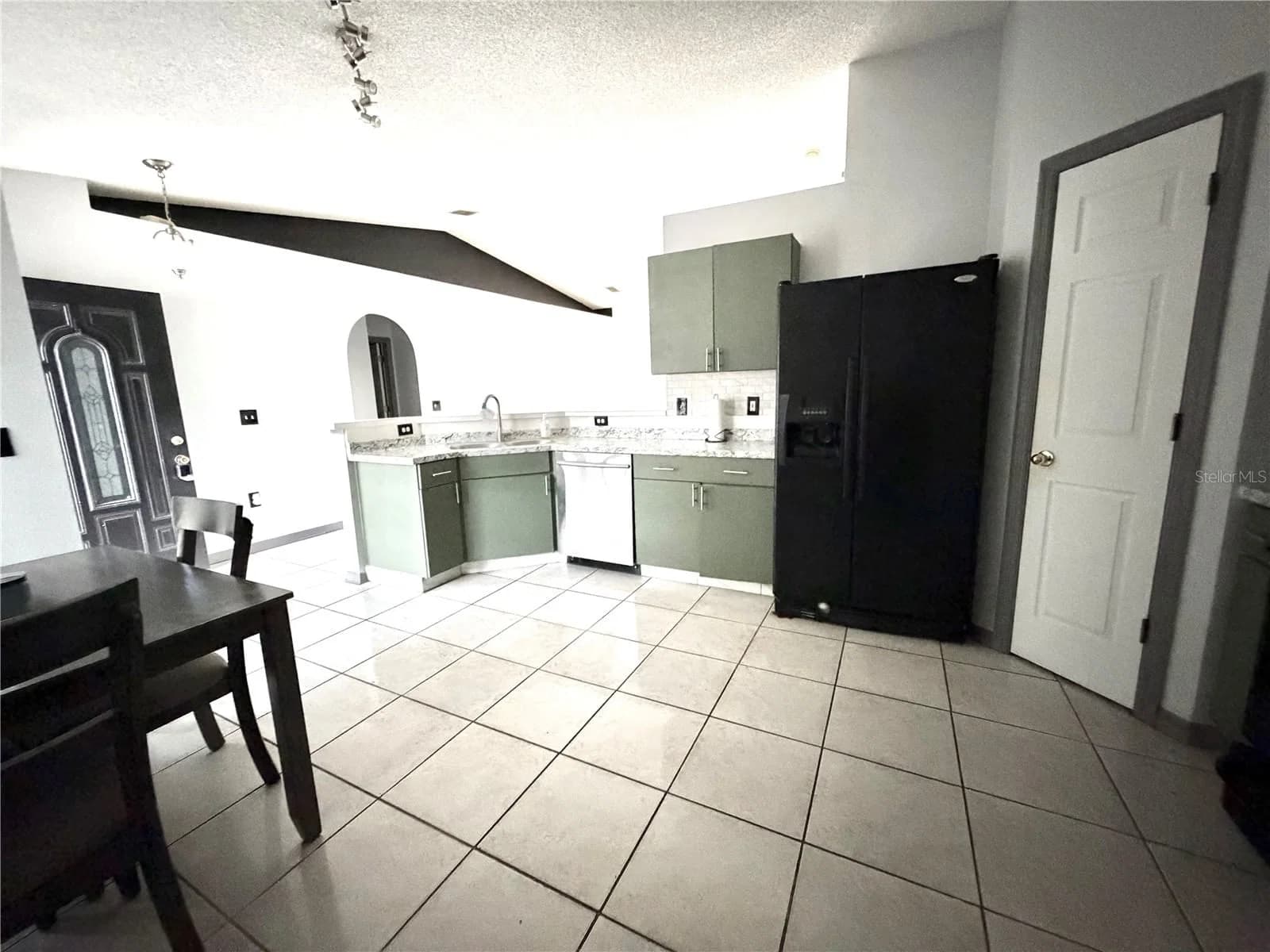 6762 POMEROY Circle 4