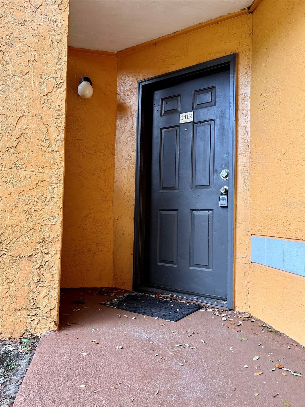 4548 COMMANDER Drive #1412, Orlando, FL 32822 3